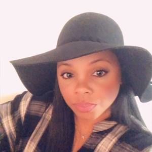 Meet your Posher, Chanel